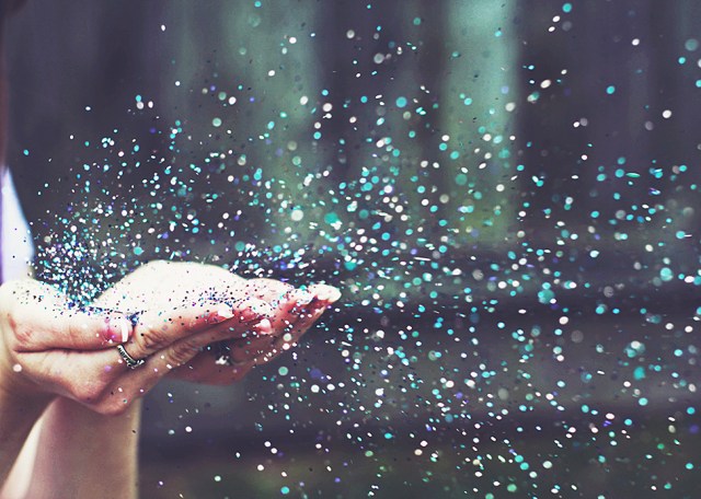 glitter-oxcnpxo-flickr-cc-by-2-0